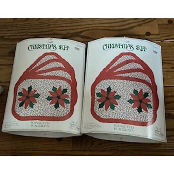 2 Vintage Christmas poinsettia placemat kits (8 ttl) Gingham Goose NIP - Picture 1 of 6